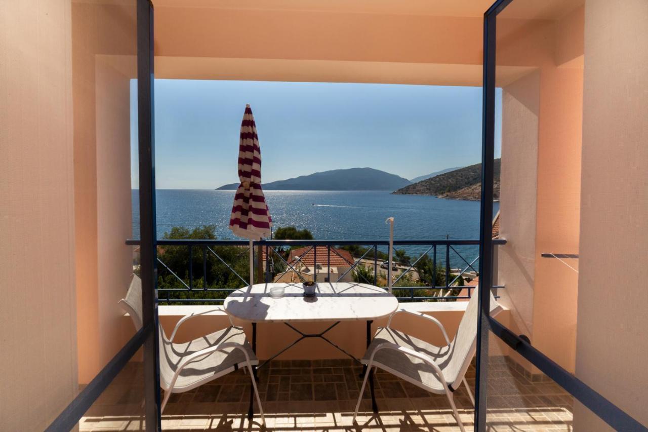 Natassa Apartments Agia Efimia Eksteriør bilde