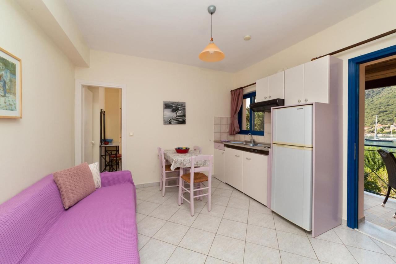 Natassa Apartments Agia Efimia Eksteriør bilde