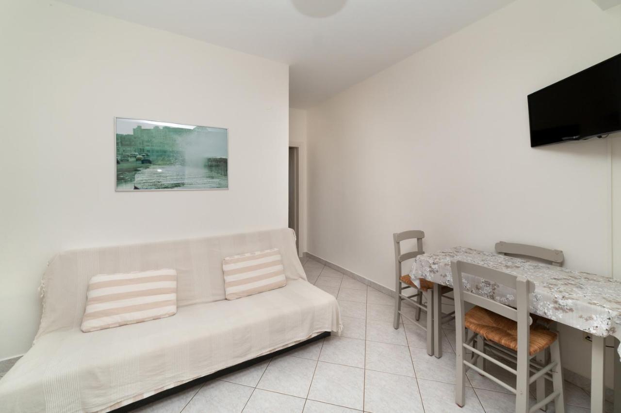 Natassa Apartments Agia Efimia Eksteriør bilde