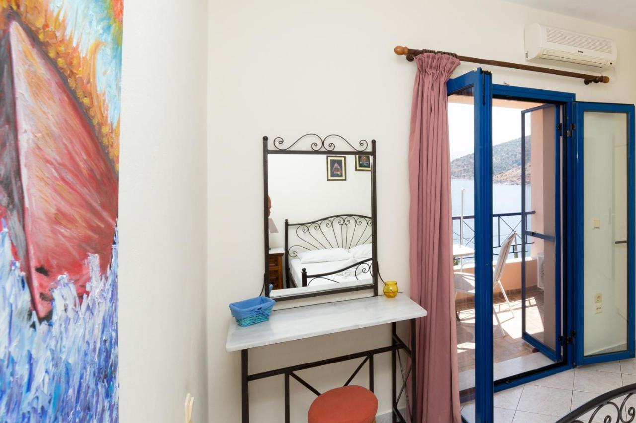 Natassa Apartments Agia Efimia Eksteriør bilde