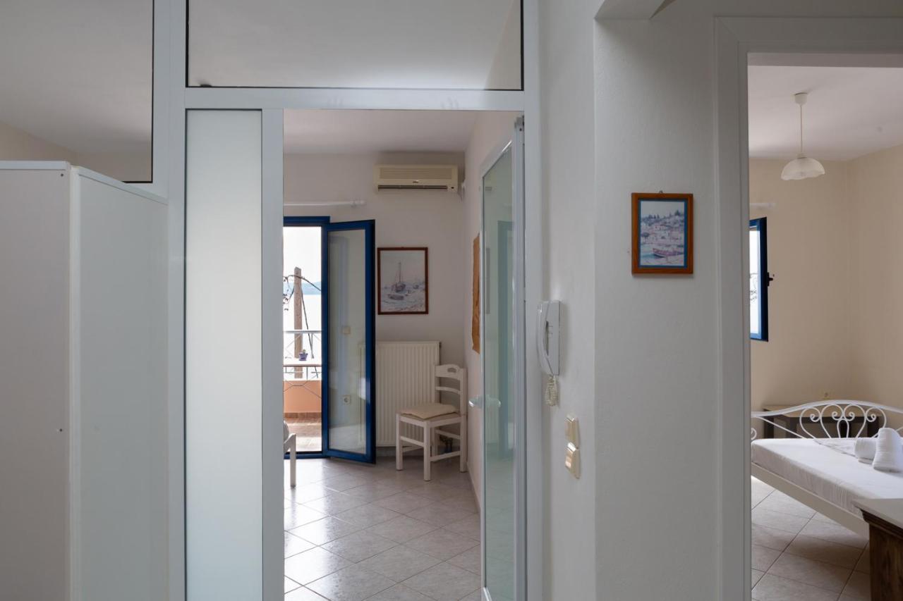 Natassa Apartments Agia Efimia Eksteriør bilde