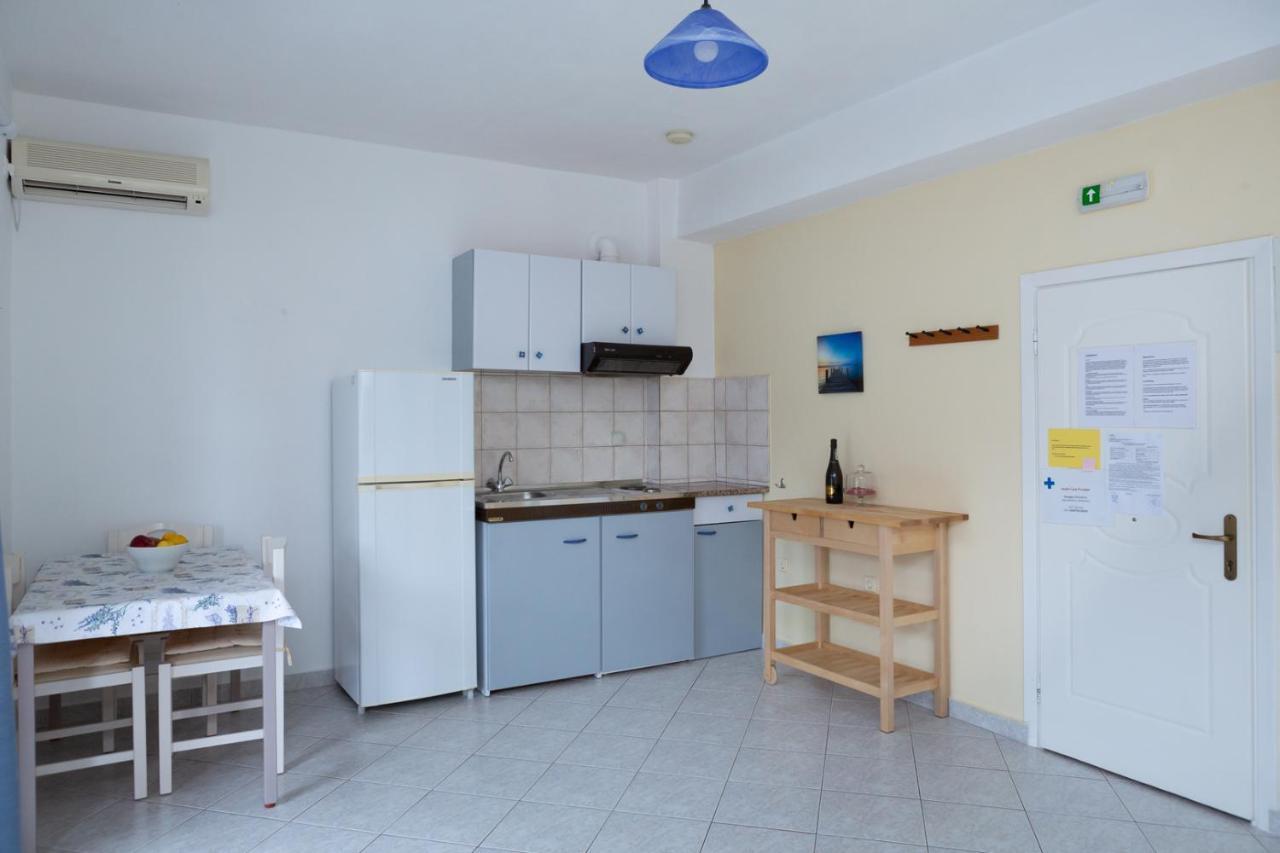 Natassa Apartments Agia Efimia Eksteriør bilde