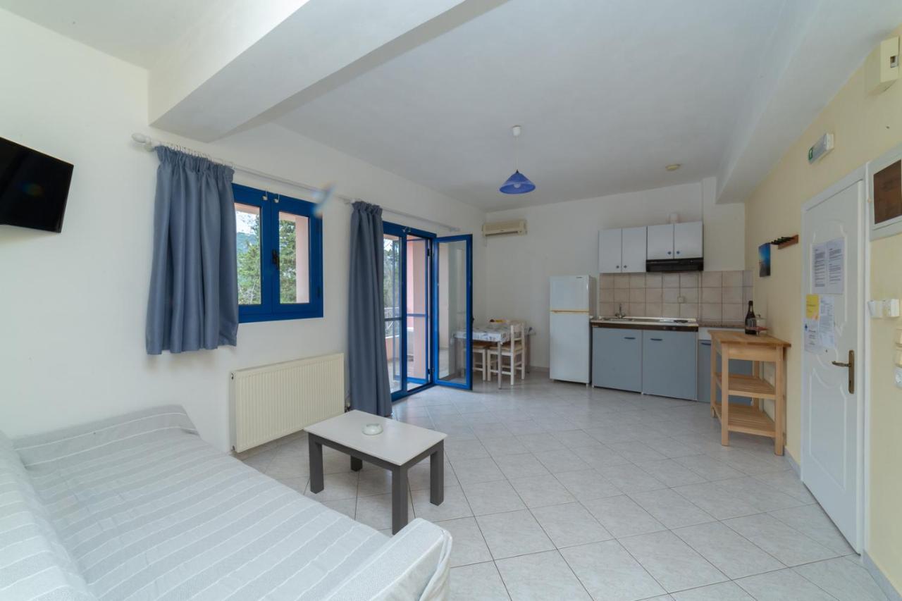 Natassa Apartments Agia Efimia Eksteriør bilde